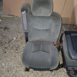 00 -06 Avalanche TAHOE SIERRA SILVERADO front manual cloth seats console seat oe