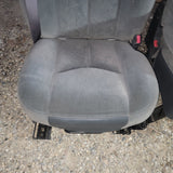 00 -06 Avalanche TAHOE SIERRA SILVERADO front manual cloth seats console seat oe
