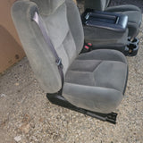 00 -06 Avalanche TAHOE SIERRA SILVERADO front manual cloth seats console seat oe