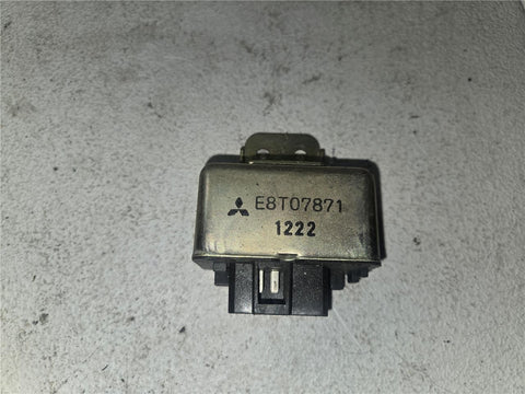 1991 - 1993 Mitsubishi 3000GT Dodge Stealth Fuel Relay Control E8T07871 OEM