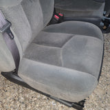 00 -06 Avalanche TAHOE SIERRA SILVERADO front manual cloth seats console seat oe
