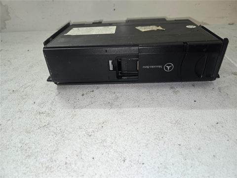2001 - 2005 Mercedes-Benz C240 CD Changer 6 Disc Player A 203 820 90 89 OEM 