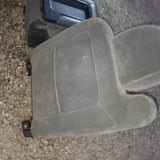 00 -06 Avalanche TAHOE SIERRA SILVERADO front manual cloth seats console seat oe