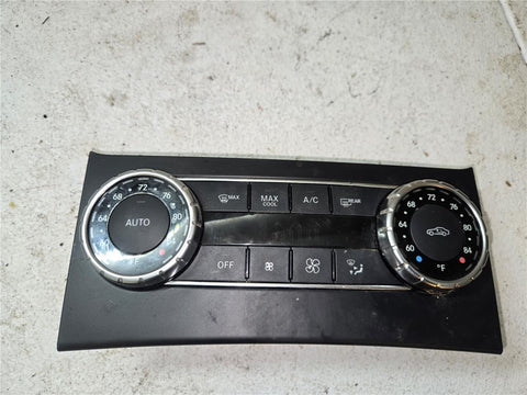 2012 - 14 Mercedes W204 C250 C300 A/C Heater Climate Control A 204 900 40 03 OEM