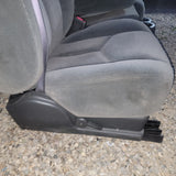 00 -06 Avalanche TAHOE SIERRA SILVERADO front manual cloth seats console seat oe