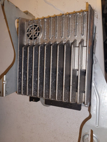 2008 - 2017 Mercedes W204 C300 C350 Amplifier Harman Becker Amp OEM A 2048703090