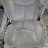 00 -06 Avalanche TAHOE SIERRA SILVERADO front manual cloth seats console seat oe