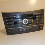 10 -13 MERCEDES BENZ W212 E350 E550 RADIO CD PLAYER NAVIGATION STEREO 2129063201