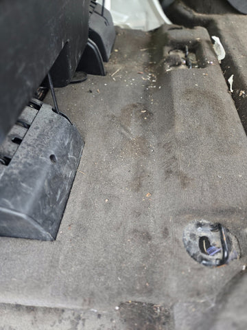 07-14 Suburban  YUKON XL ESCALADE ESV 2nd Row Bench Seat Trim Carpet Panel oem