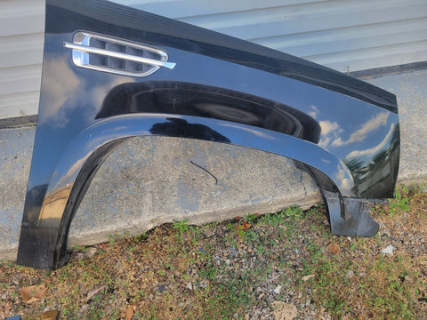 2007 08 09 10 - 2014 CADILLAC ESCALADE FRONT RIGHT FENDER BLACK OEM NICE VENT
