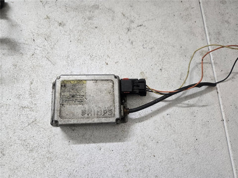 2002 - 2006 Cadillac Escalade Headlight XENON Ballast Module 10010789 OEM