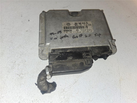 1999 - 2003 Volkswagen Golf 2.2 5sp Engine Control Unit P/N# 06A 906 018 ES OEM