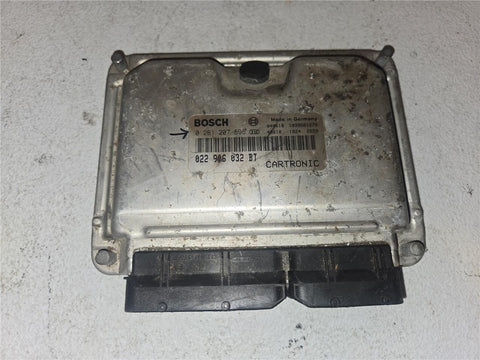 2003 - 2006 Porsche Cayenne S 955 ECU ECM Engine Computer Unit 0 261 207 696 OEM