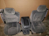 00-06 TAHOE SIERRA SILVERADO SUBURBAN FRONT CLOTH MANUAL SEATS CONSOLE JUMP SEAT