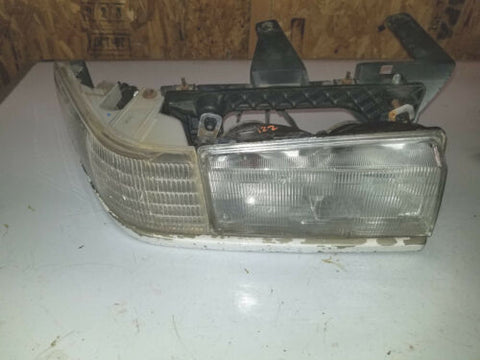 92 93 94 95 96 97 CADILLAC ELDORADO RIGHT LAMP HEADLIGHT TURN SIGNAL PARK LIGHT