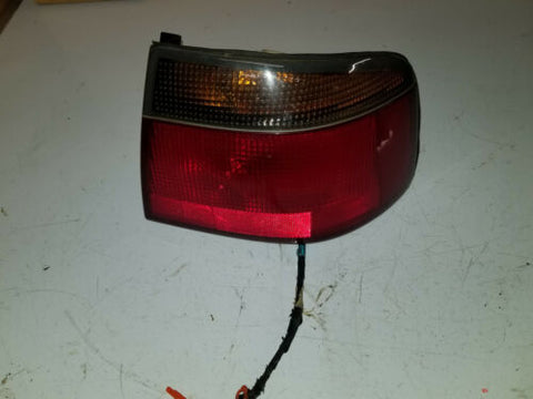 98 - 04 CADILLAC STS SLS SEVILLE RIGHT BRAKE TAIL LIGHT ASSEMBLY TAILLIGHT