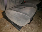 00-06 TAHOE SIERRA SILVERADO SUBURBAN FRONT CLOTH MANUAL SEATS CONSOLE JUMP SEAT