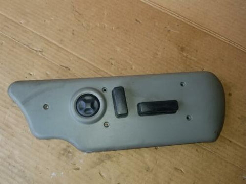 02 -06 TAHOE YUKON SIERRA SILVERADO SUBURBAN RH FRONT 8 WAY SEAT SWITCH 88941679