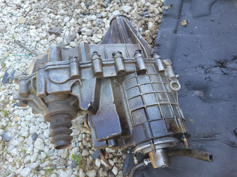 99 - 07 CHEVY SILVERADO SIERRA YUKON 261 4.8 5.3 manual floor shift TRANSFER Case