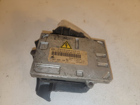 08-11 Mercedes C300 C350 C63 Xenon Ballast Light Bulb Control Unit Computer 307 329 156 02 OEM